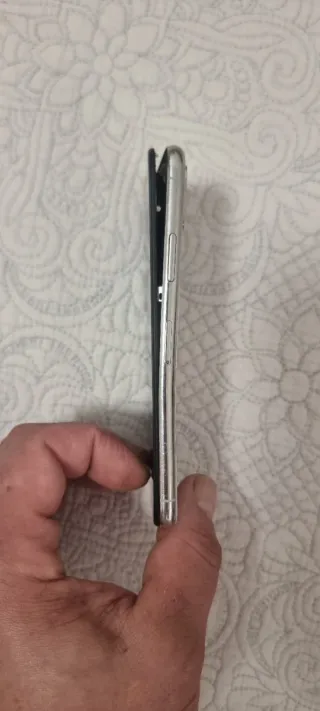 iPhone X 64GB per pezzi o riparazione