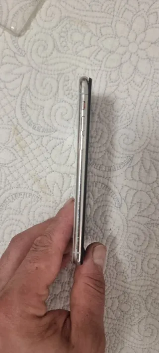 iPhone X 64GB per pezzi o riparazione