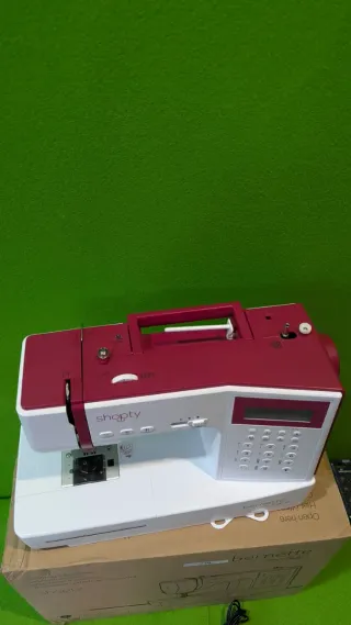 Máquina de coser Bernette sew&go 8