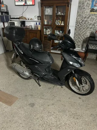 Kymco Agility City 125cc Scooter