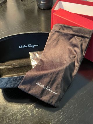 Occhiali da sole Salvatore Ferragamo neri