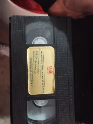 VHS Pecados en Familia / Salvar la cara