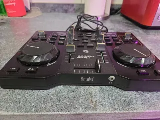 Hercules DJControl Instinct Mesa Mezclas