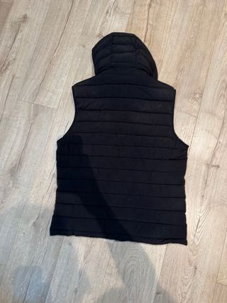 Chaleco Harmont & Blaine con Capucha quitable