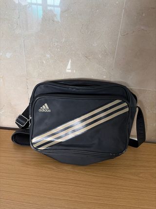 Bolso Bandolera Adidas Negro y Dorado