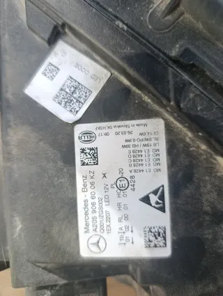 Faaro Mercedes clase C . W205  de año 2014-2018