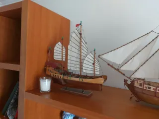 Maqueta barco madera hecho a mano .
