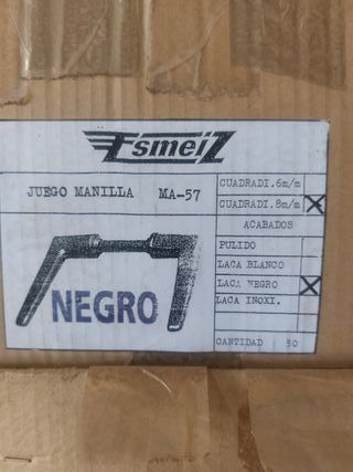 Manillas acero pulido y negras