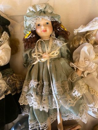 Lote de 8 Muñecas de Porcelana