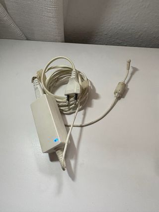 Ordenador portátil Asus blanco