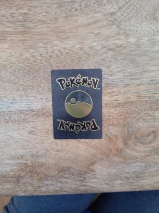 Carta Pokémon VMAX Tornadus VMAX 320 HP