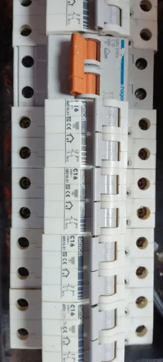 Magnetotérmicos y diferenciales