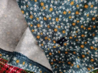 Maglioncino dolcevita fantasia floreale 14 anni