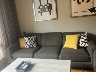 Sofá 3 plazas y sillón ideal piso de alquiler