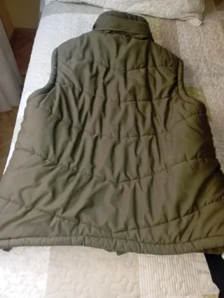Chaleco acolchado verde oliva Talla XL