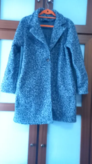 Chaquetón mezcla negro y blanco