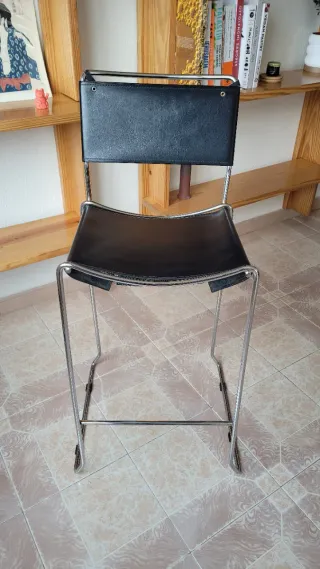 Taburetes altos negros estilo Alias Spaghetti 164