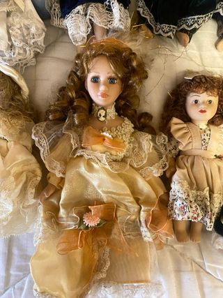 Lotto di 7 Bambole in Porcellana Vintage