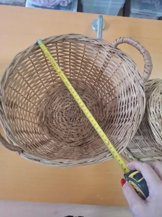Cestas de mimbre redondas