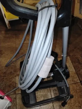 Robot Limpiafondos BWT D200