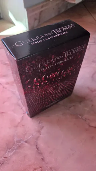 Guerra dos Tronos DVD - Séries 1-4
