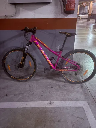 Bicicleta Mondraker Rosa Nueva modelo neva