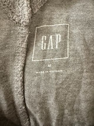 Camiseta Gap Gris Manga Larga