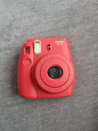 Cámara Fujifilm Instax Mini 8 Roja