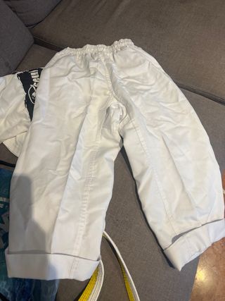 Traje Taekwondo Niña Valento talla 0 130 cms