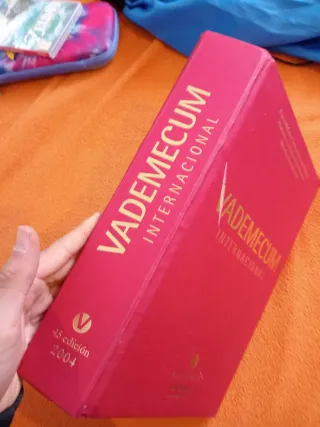 Vademecum internacional [Archivo de ordenador].