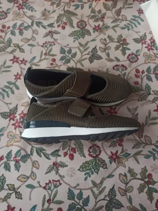 Zapatos mujer Bimba y Lola,verde oliva