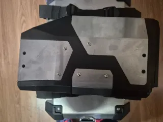 Maletas BMW GS 1200 Adventure  y Caja de herramien