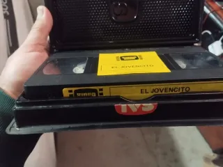 VHS El Jovencito - Helene Chanel