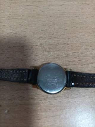 Reloj Impal Dorado y Negro mujer