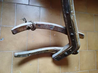 Ubio antiguo de madera