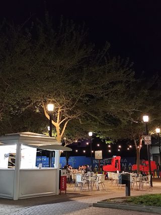 Bar/Restaurante Con terraza  Traspaso x mudanza