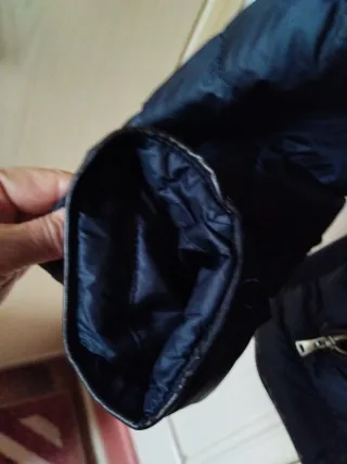 Chaqueta acolchada azul marino de Zara Woman