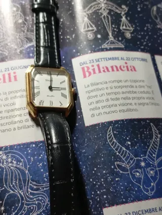 Orologio da polso con cinturino in pelle