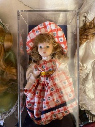 Lote de 9 Muñecas de Porcelana