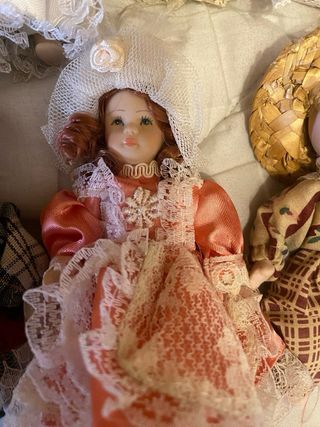 Lote de 9 Muñecas de Porcelana