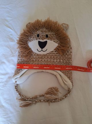 Berretto di lana per bambini con leone