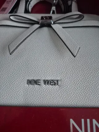 Set Bolso y Cartera Nine West Plateado
