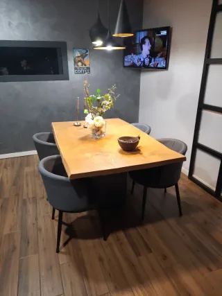 Juego de cuatro sillas