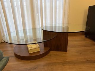 Mesa centro cristal y madera moderna