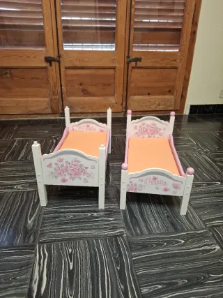 Cuna litera juguete DeCuevas María