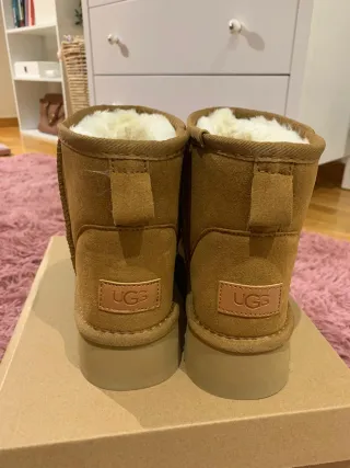 Botas UGG Marrones Talla 38 Nuevas