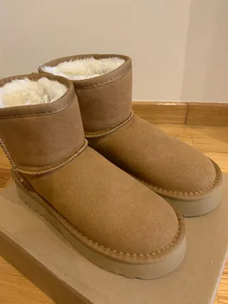 Botas UGG Marrones Talla 38 Nuevas