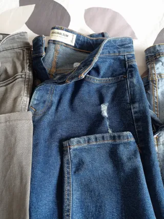 Lote 4 pantalones vaqueros chico