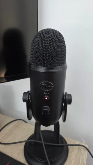 Micrófono Blue Yeti Logitech