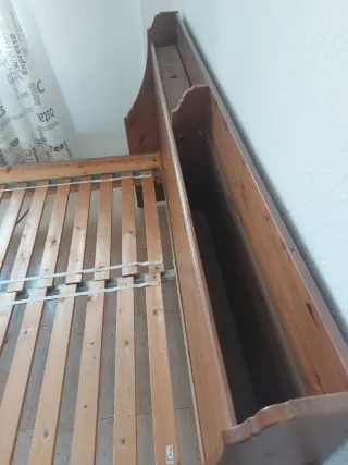 Cama de matrimonio de madera
